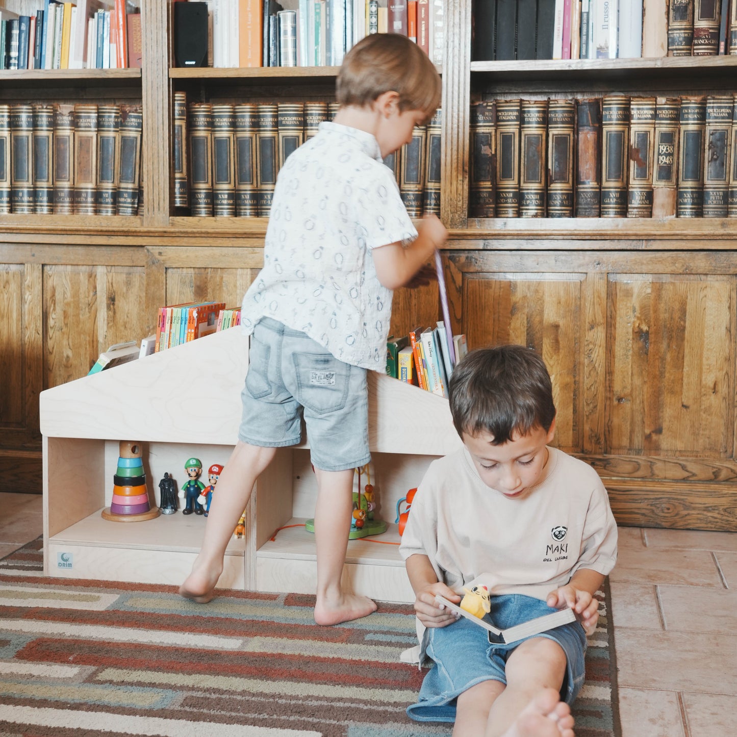 libreria-casetta-completo-per-bambini-in-legno-naturale-betulla-completo-set